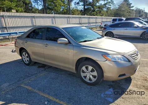2009 Toyota Camry Base z USA, uszkodzony, nr VIN 4T1BE46K89U267348